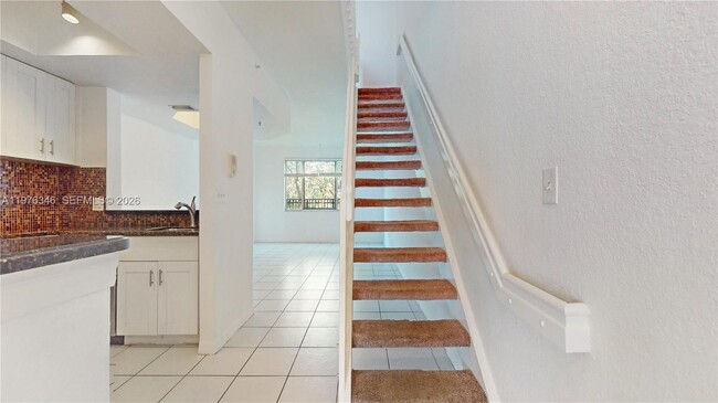 Building Photo - 765 SW 148th Ave