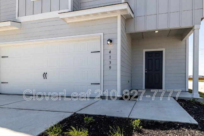 Building Photo - 4139 Trail de Paris