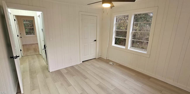 Building Photo - 16079 SE Janet St