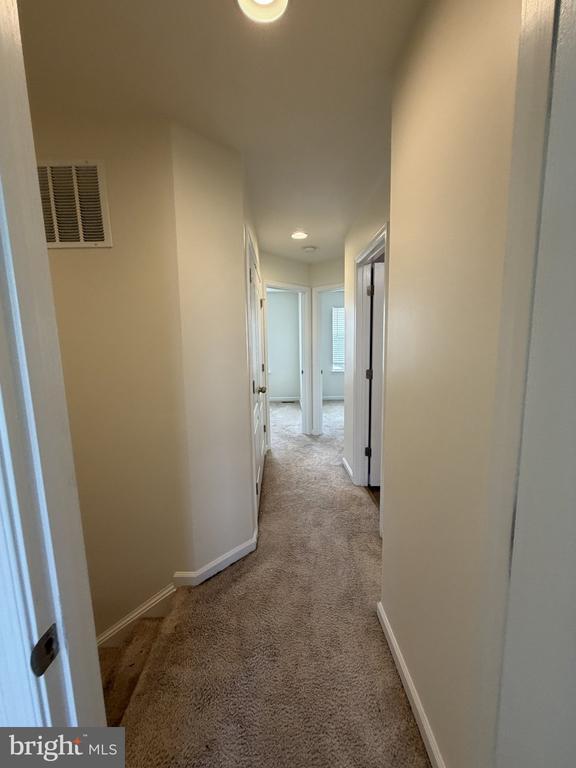 Building Photo - 40 Orch Grn Dr