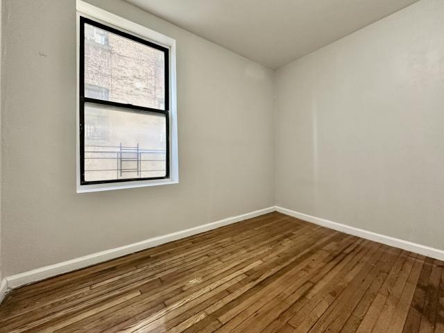 Building Photo - 3 bedroom in NEW YORK NY 10032