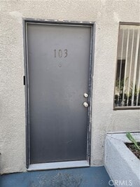 Building Photo - 618 W Dryden St