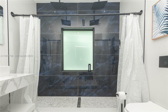 Building Photo - 2360 SW 12th St