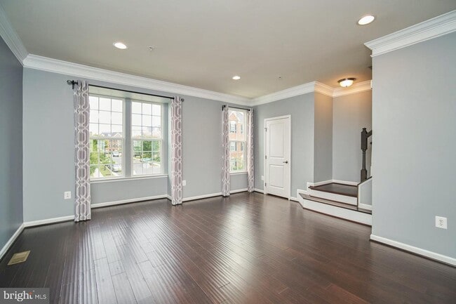 Living Room - 8126 S Channel Dr