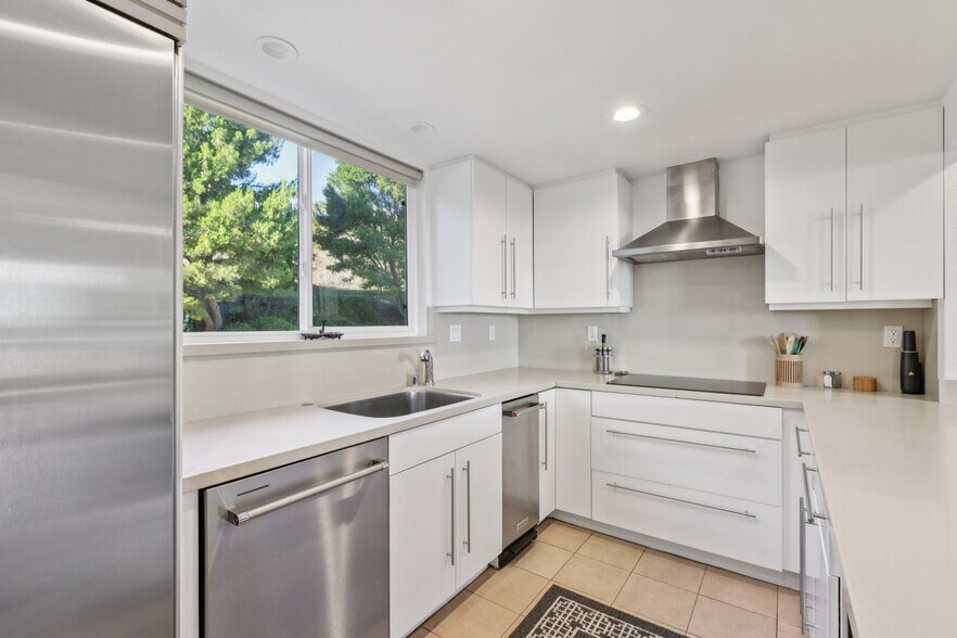 Building Photo - 28266 Rey de Copas Ln