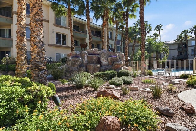 Building Photo - 7143 S Durango Dr