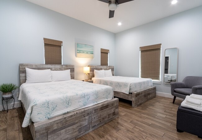 Building Photo - 16511 John Davis Rd