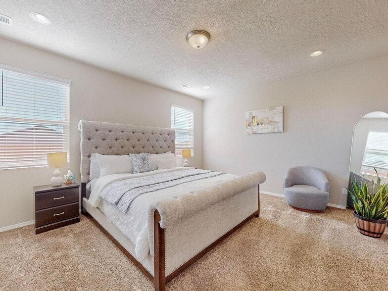 Building Photo - 2023 Silver Dollar St SE