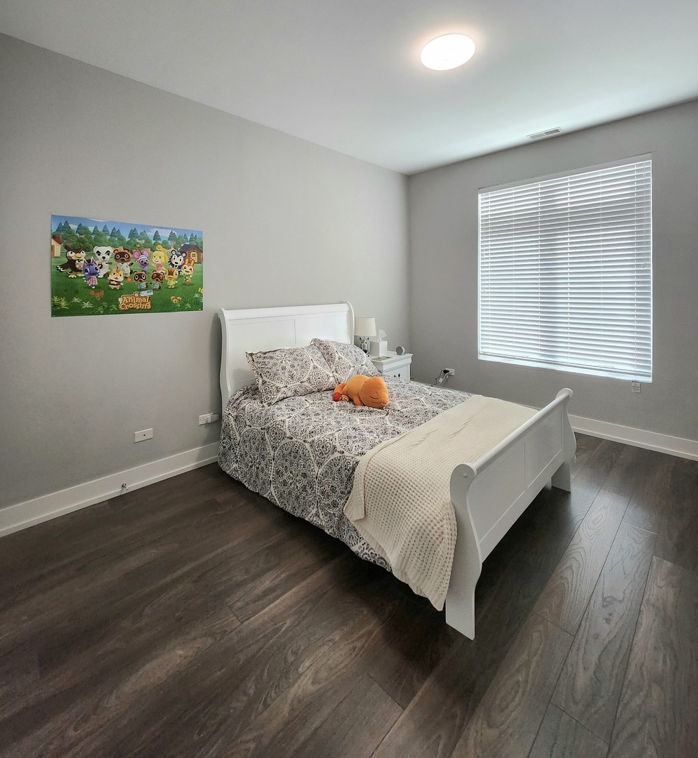 Building Photo - 1202 Waukegan Rd