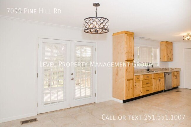 Building Photo - 7099 Pinehill Rd