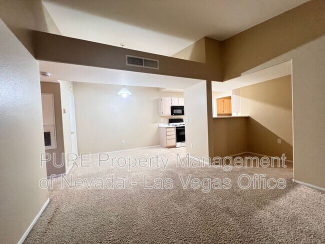 Building Photo - 7885 W Flamingo Rd