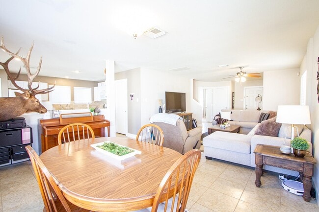 Building Photo - 18730 Atasca Oaks Dr