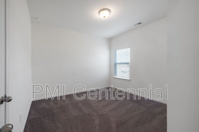 Building Photo - 3834 Clarington Dr