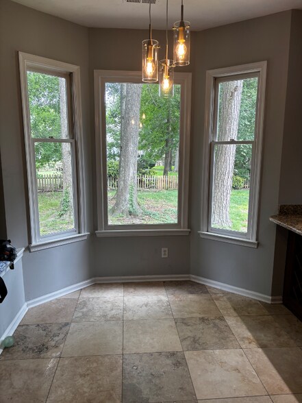 Building Photo - 3613 Elkton Dr