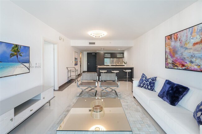 Building Photo - 200 Biscayne Blvd Way