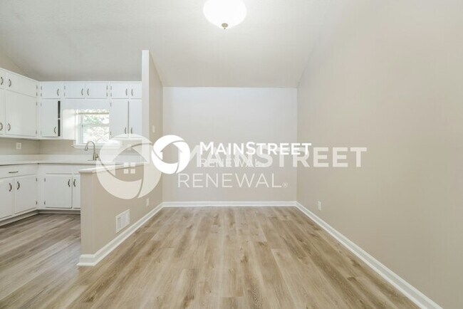 Building Photo - 3 Bedroom Pet-Friendly Home in Decatur, GA with Main Street Renewal