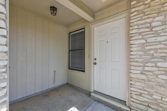 Building Photo - 12603 Teague Trail