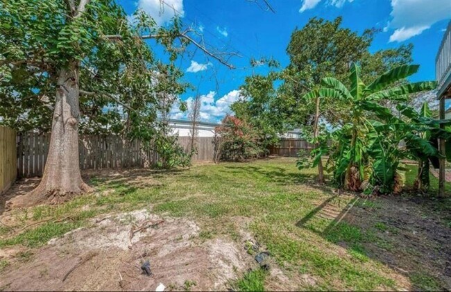 Building Photo - 5831 Caldicote St