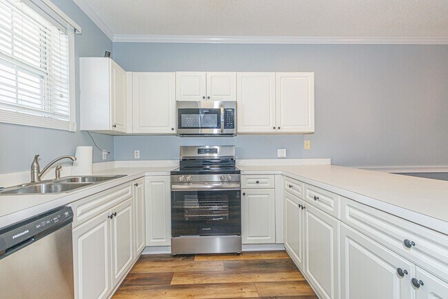 Building Photo - 4627 Wild Iris Dr