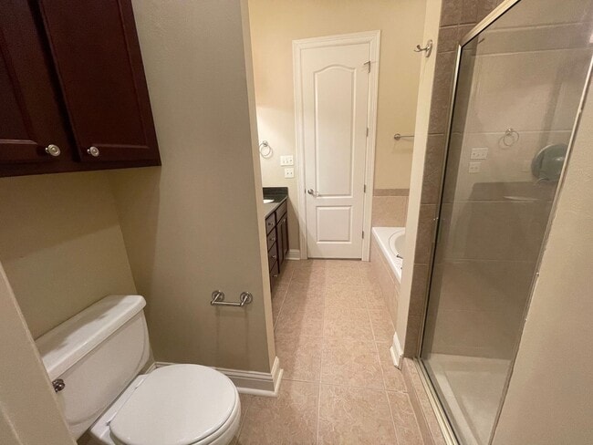 Building Photo - Beautiful Home In Upscale Provenance Commu...