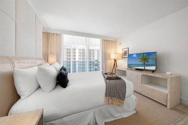 Building Photo - 102 24th St