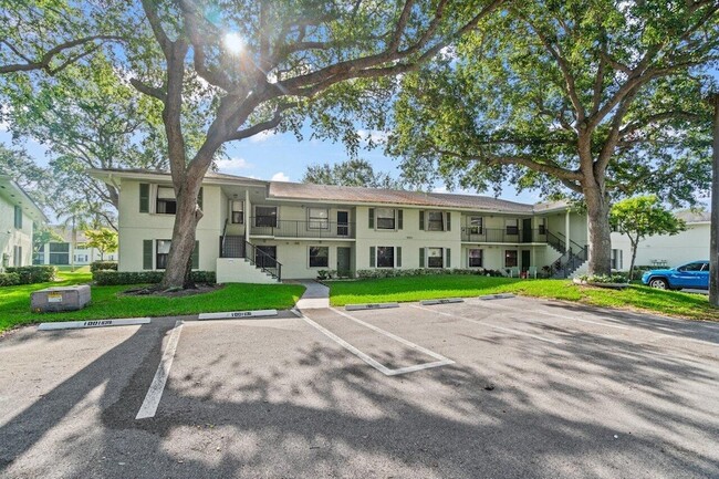 Primary Photo - 1001 Sabal Ridge Cir