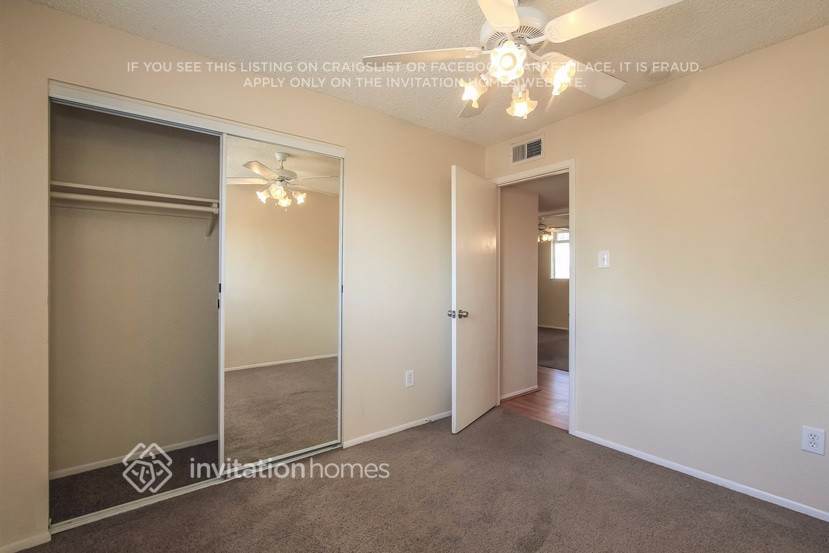 Building Photo - 11814 N 30th Dr