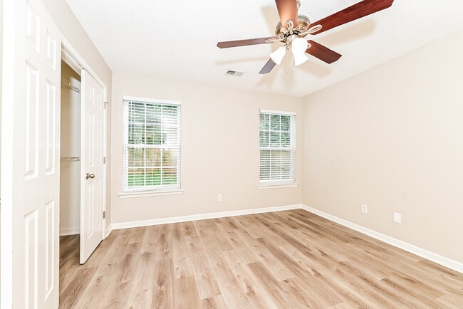 Building Photo - 132 Lossie Ln