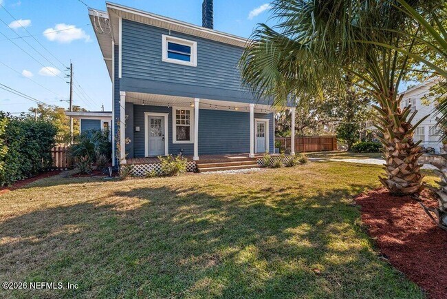 Building Photo - 2843 Oak St