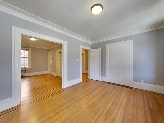 Building Photo - Grant Arms Apartments