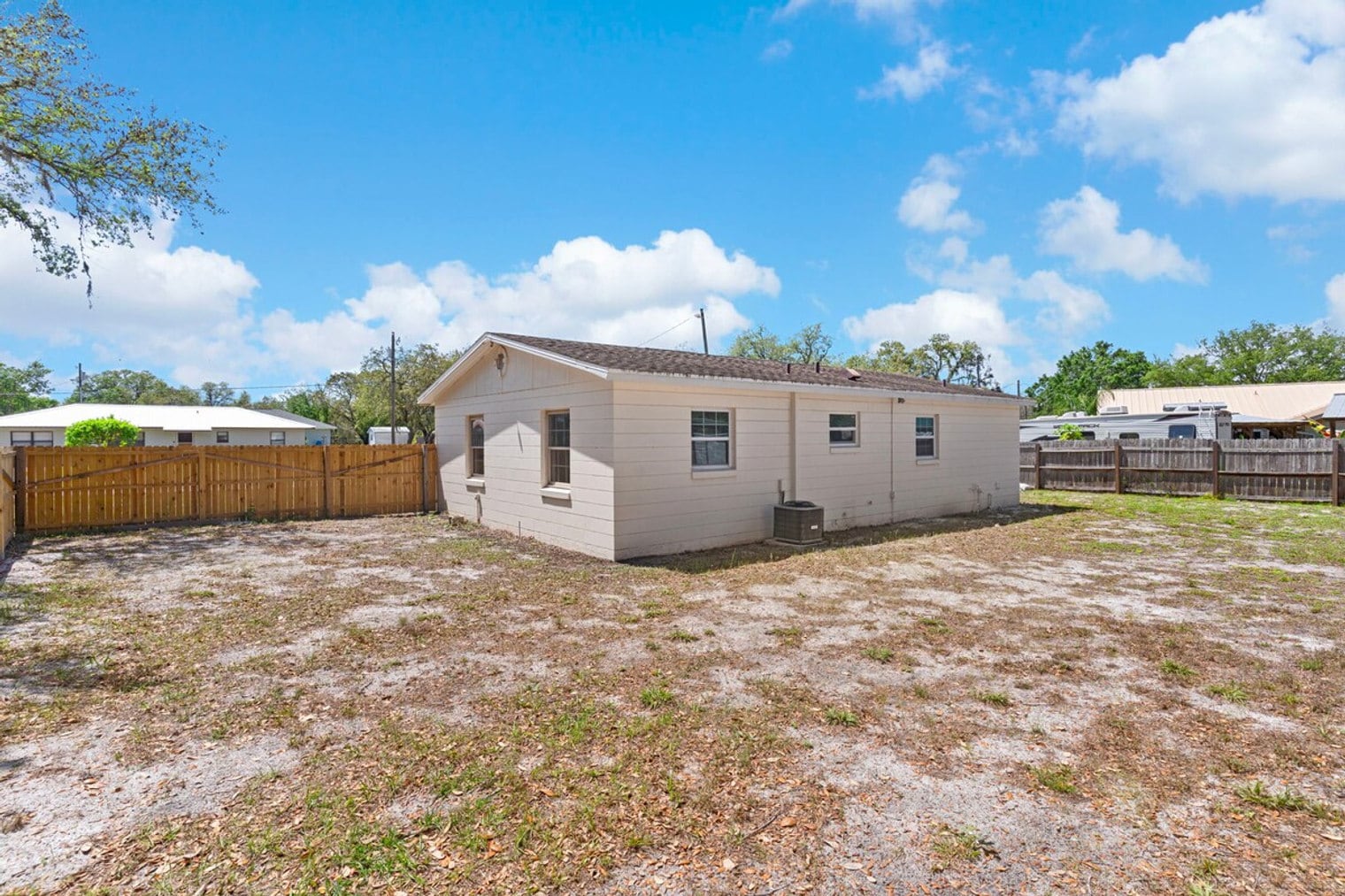Building Photo - 3150 W Carmine Rd