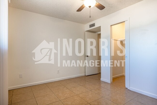 Building Photo - Great Location in Casa Grande!