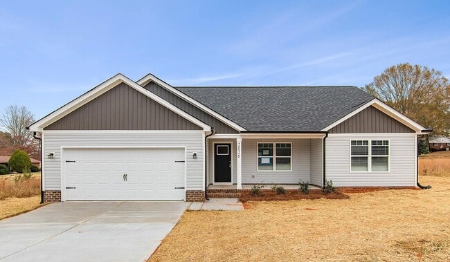 Primary Photo - 2026 Lakeside Ln