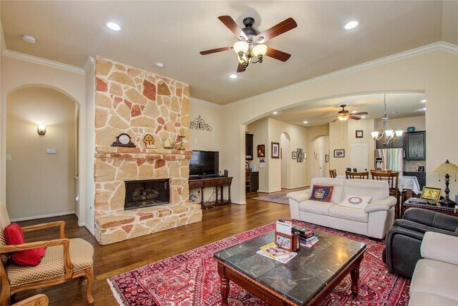Building Photo - 8215 Laughing Falcon Trail
