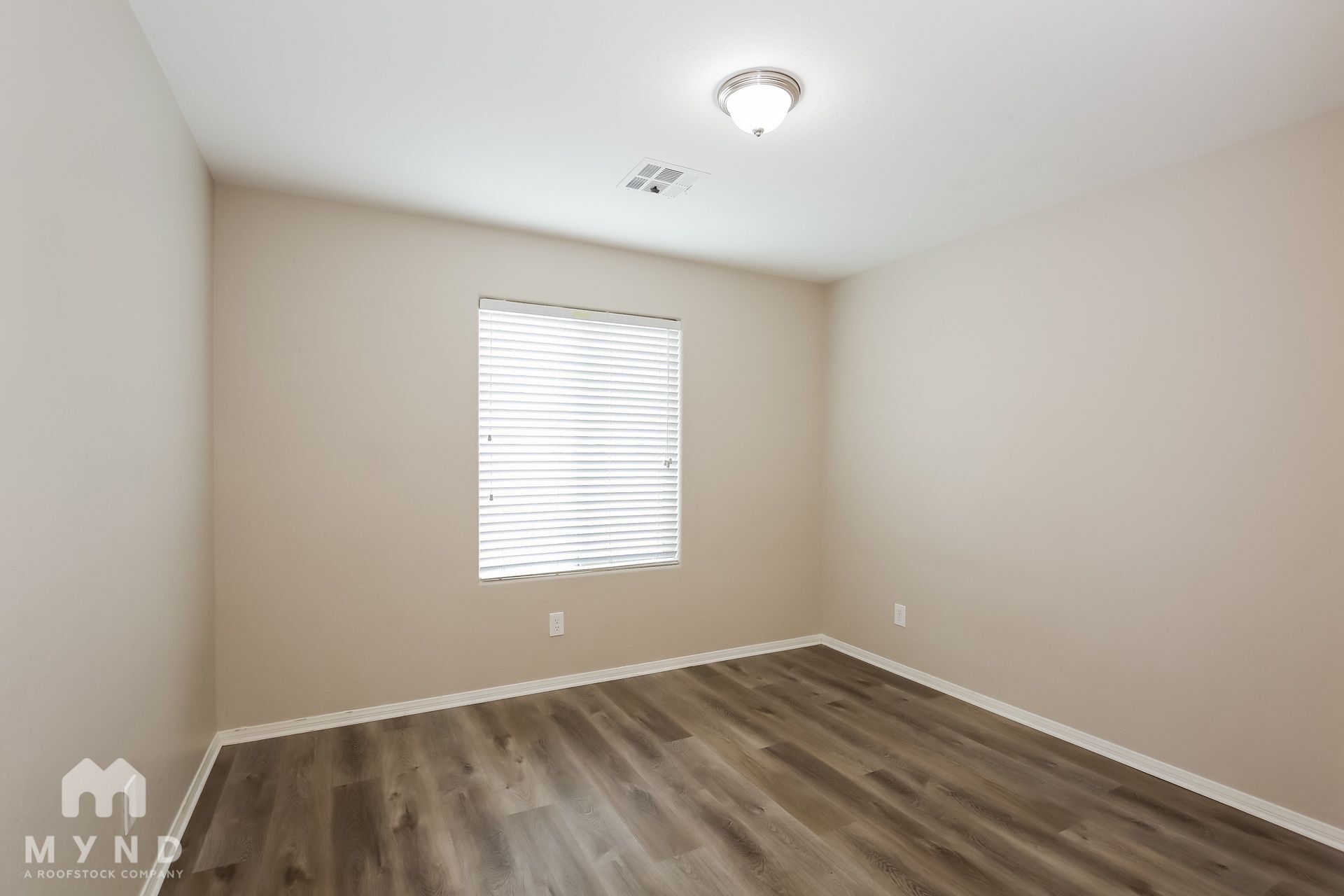 Building Photo - 7608 Tiffany Lamp Ct