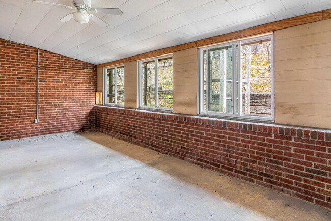 Building Photo - Fairview Retreat | 3BR/3BA with Finished Basement, 2-Car Garage & Private Yard — 17 Min to Asheville