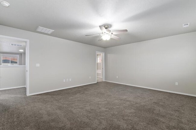 Building Photo - 1326 Placerville St