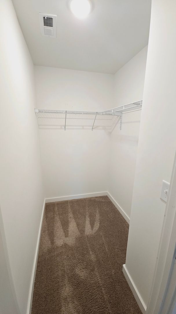 Building Photo - 2122 Ellsworth Lp Rd