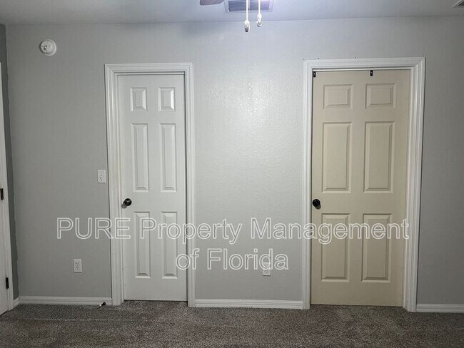 Building Photo - 112 Pecan Run