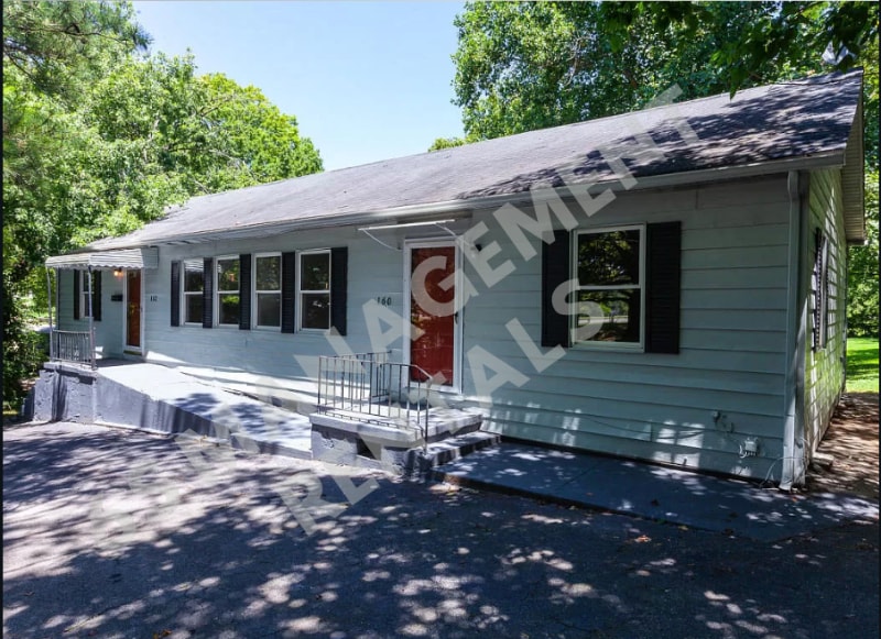Primary Photo - 160 N Illinois Ave