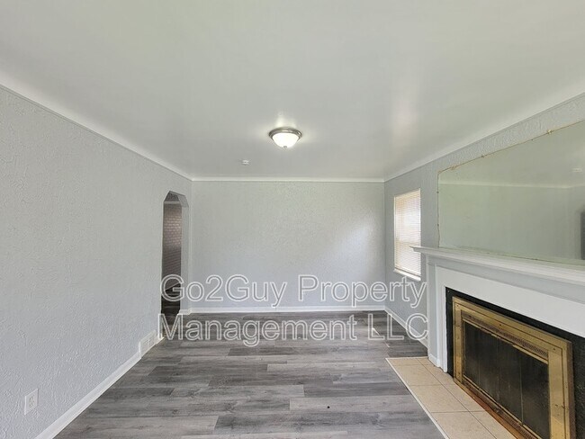 Building Photo - 18644 Forrer St