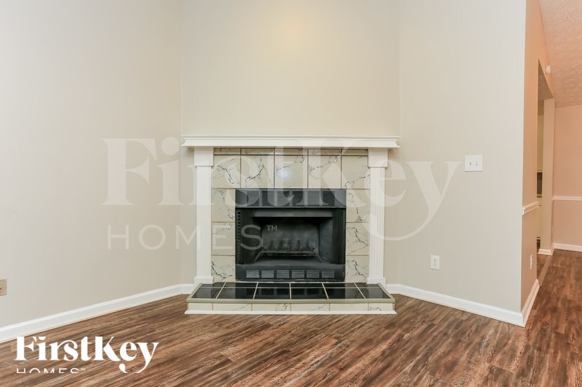 Building Photo - 1999 Bullock Trail