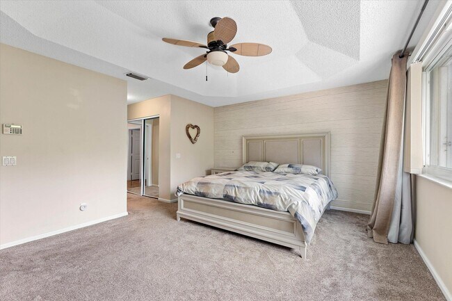 Building Photo - 7061 Chesapeake Cir