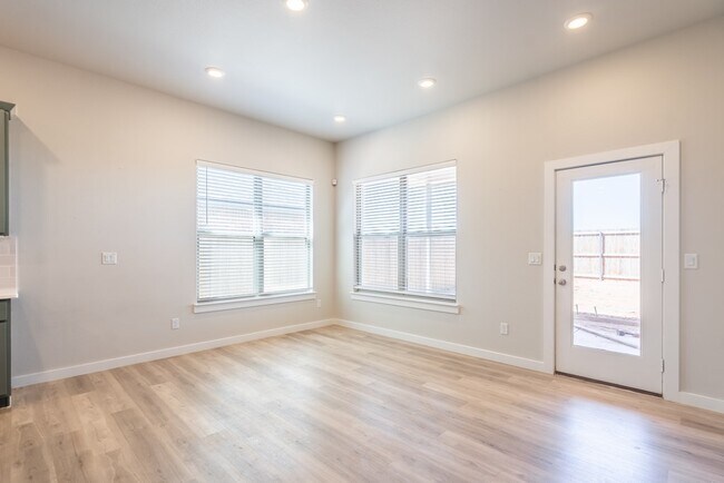 Building Photo - 5905 Settler Ave