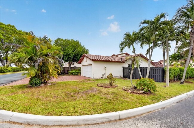 Building Photo - 14750 SW 111th St