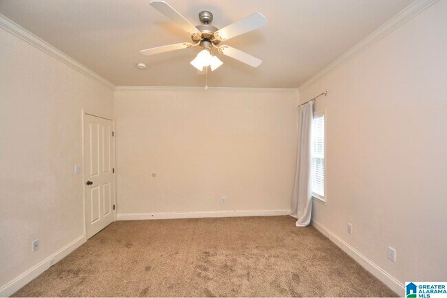 Building Photo - 107 Castlehill Dr