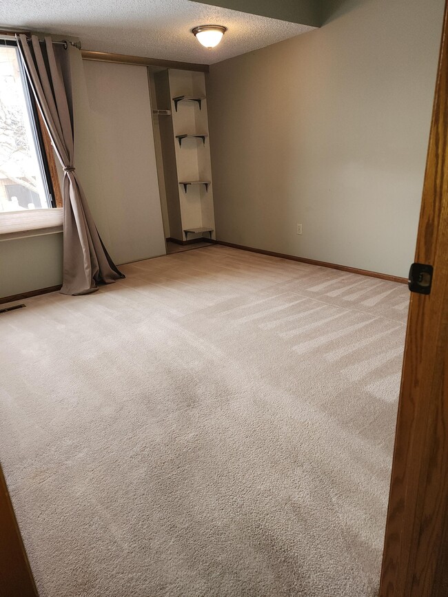 Building Photo - 3670 Gettysburg Ave S