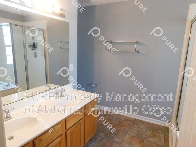 Building Photo - 103 Tallmadge Ct SW