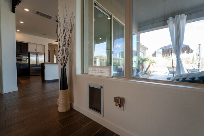 Building Photo - Spacious 4BR House in Cave Creek