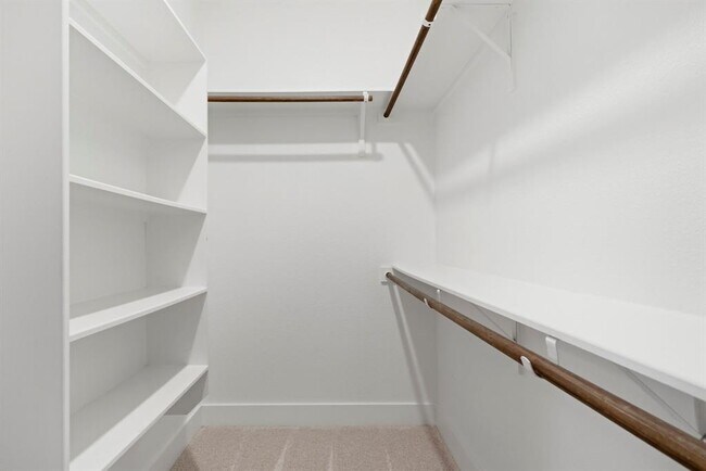 Building Photo - 265 Tierra Trail